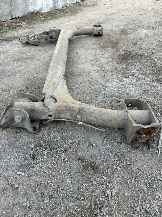 Гольф 2 задняя балка