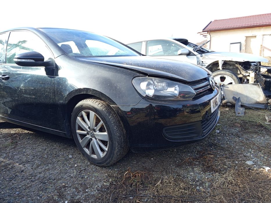 Фолксваген Голф 6 1.6 тди 2011год