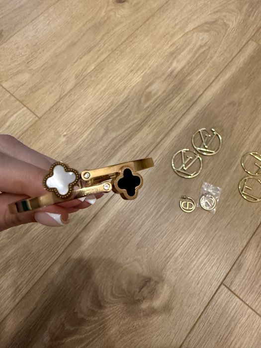 Дамски обеци Dior, Fendi