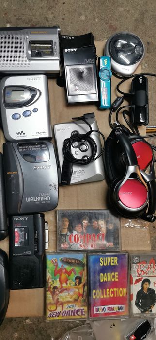 Vand colectie sony walkman cd/caseta