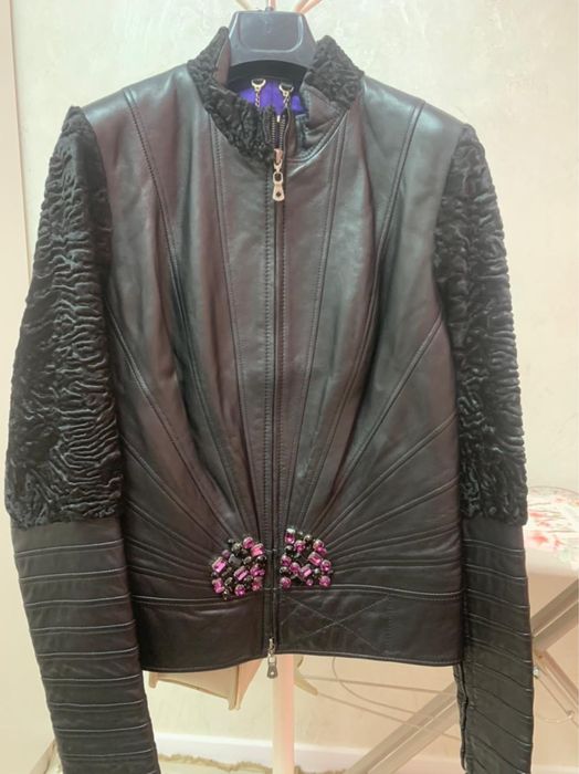 Кожанная курта с каракулем