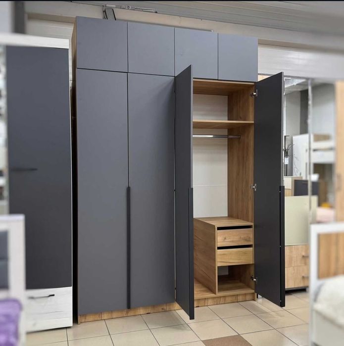 Новый шкаф Лион. Россия