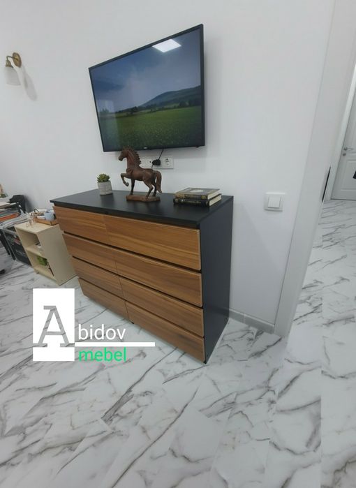 Современный комод с качественным механизмом с доводчиком