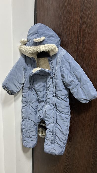 Combinezon cu manusi si botosei