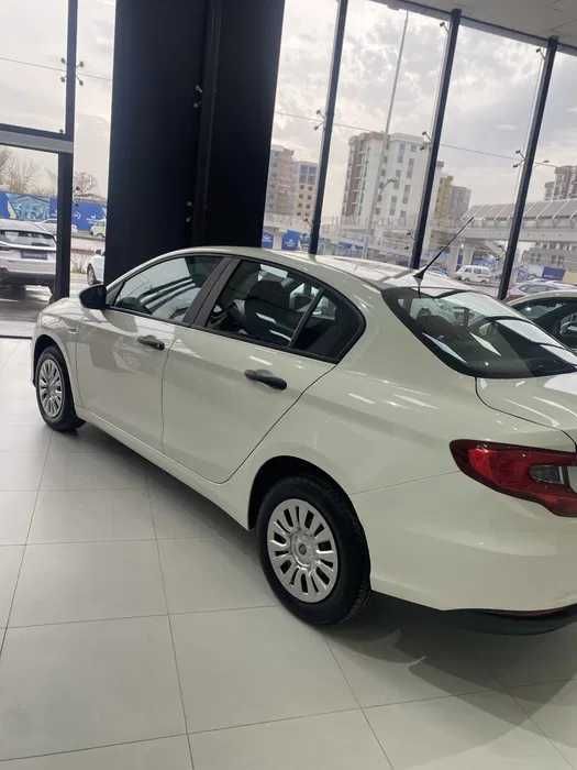 Fiat Tipo 2023 года