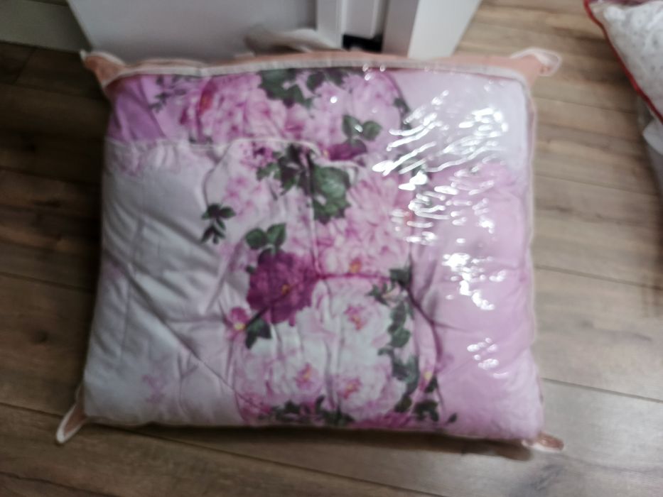 Продам одеяло ! Новое ! Торг уместен.
