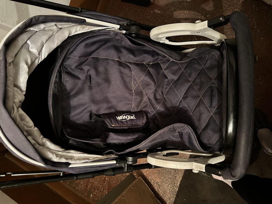 Продам коляску Teknum