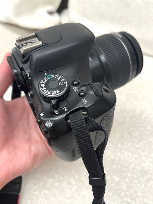 Canon 600d продам