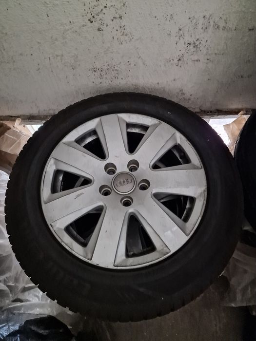 Зимни гуми с джанти 225х55х16 audi