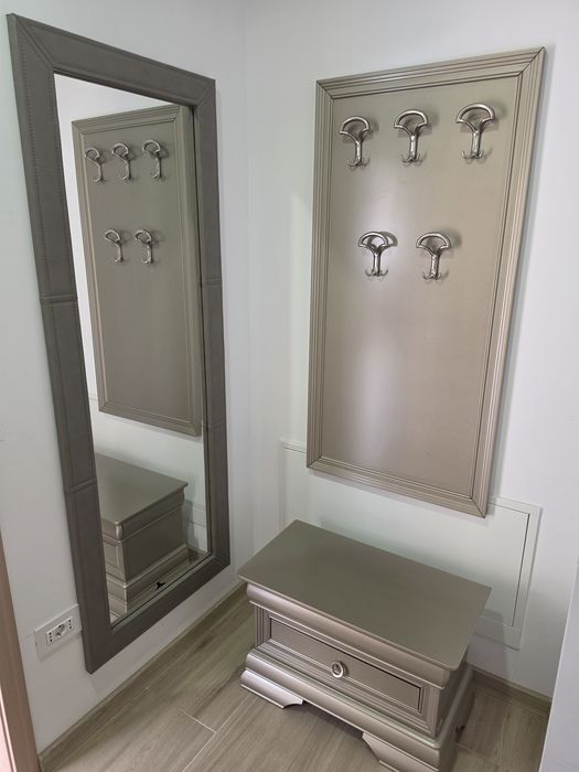 Mobilier pentru hol