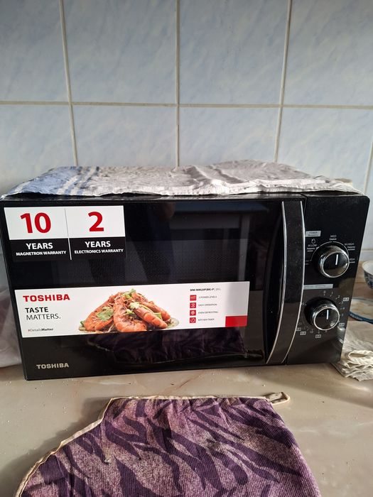 Продам микроволновку TOSHIBA. Срочно.