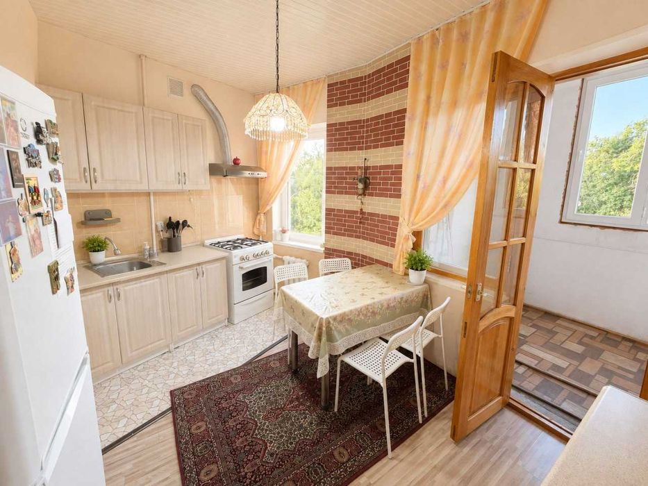 Продается 5-комнатная квартира, Чиланзар 20 квартал.