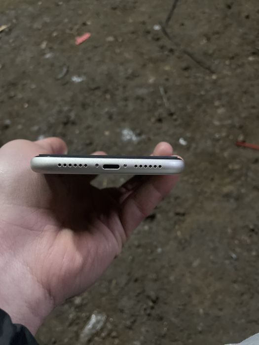 продам айфон 11