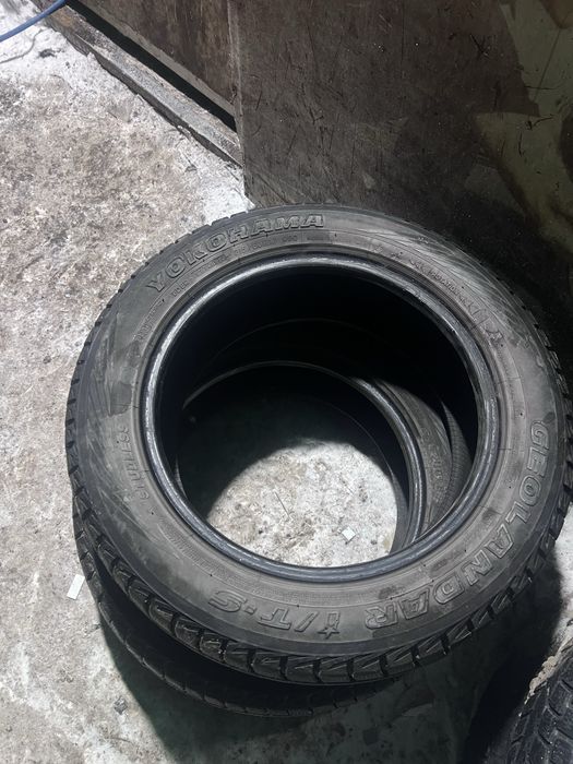 Зимние шины 215/60/R17 липучки