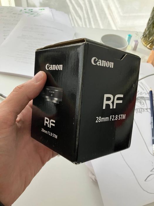 Обьектив Canon RF 28mm f/2.8 STM