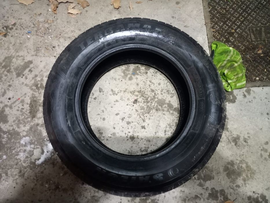 Цена 40 000тг за 4 баллона шин R17