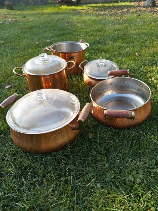 Продам медные кастрюли.