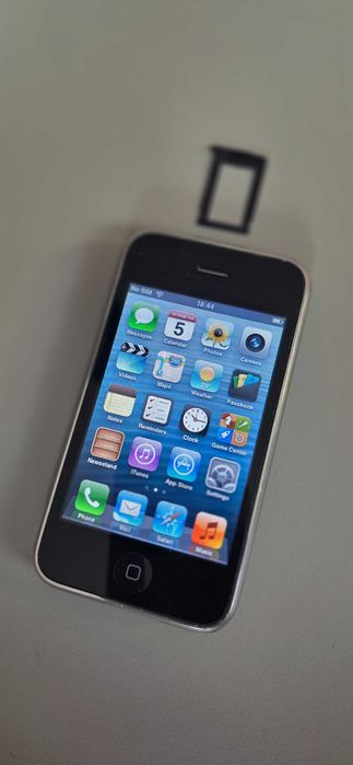 iPhone 3GS 16GB модел A1303