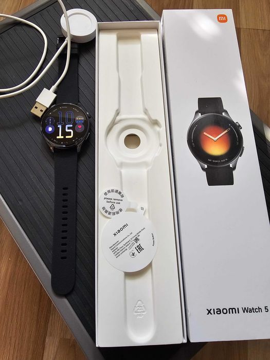 Vand Xiaomi Watch 5 ca nou, cu factura garantie