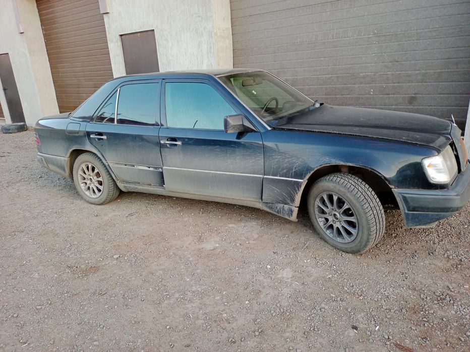 Прода Мерседес Е260  W124