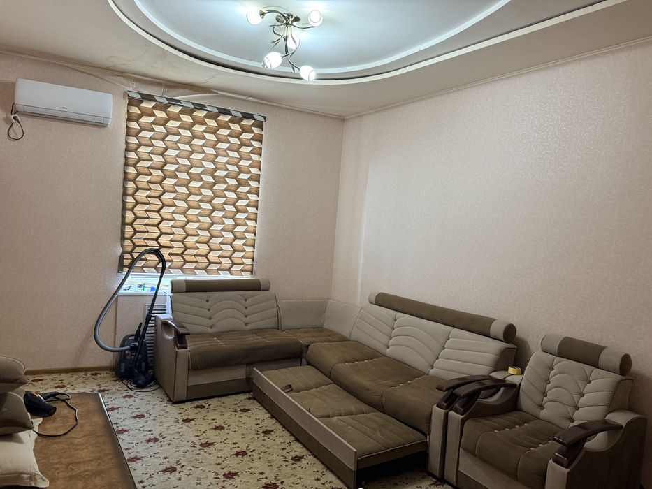 Arenda kvartira labzeda 1 ta qiz uchun shu xona oziga beriladi