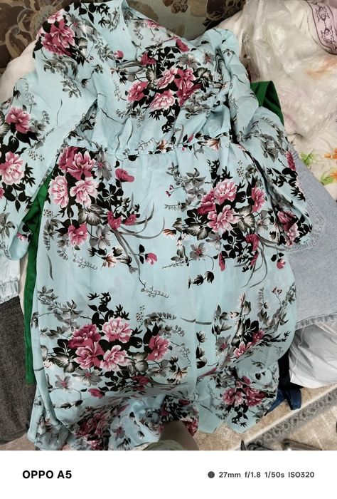 Продам женские вещи