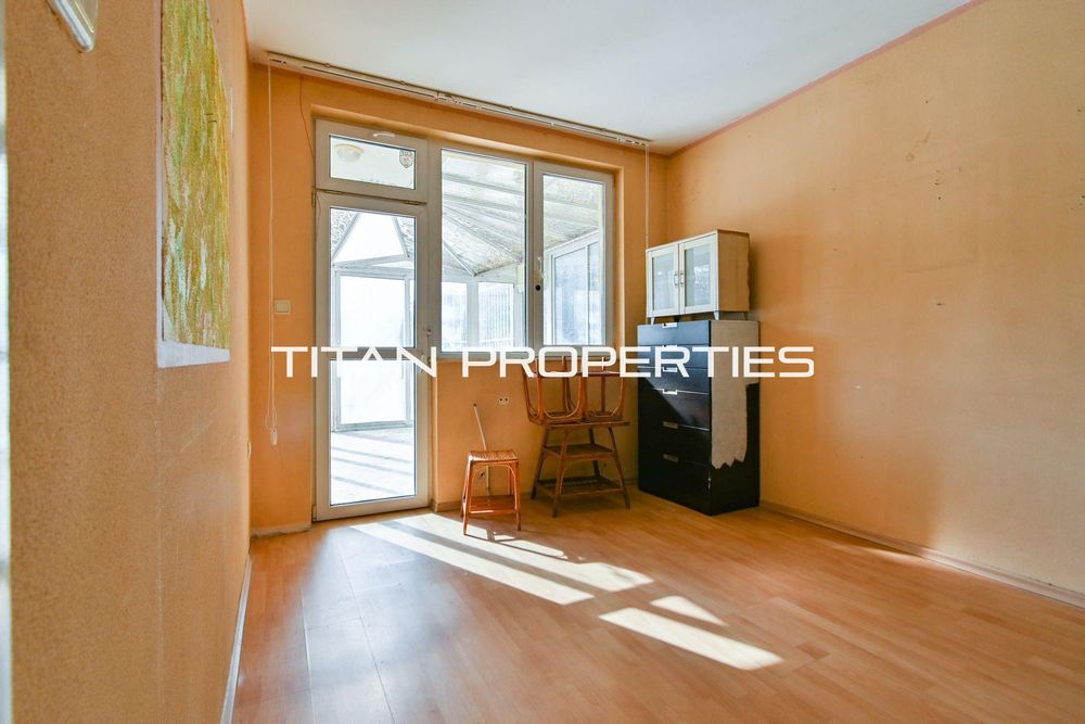 Тристаен, продажба, кв. Карпузица