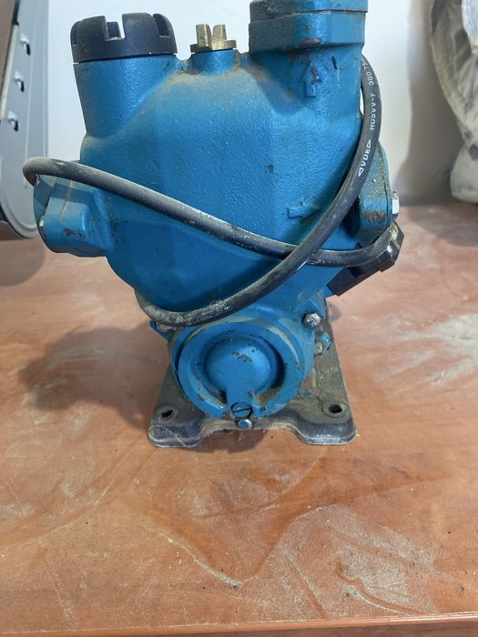 Насос водяной в отличном состояние