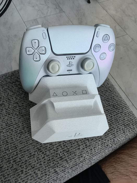 Стойка за playstation 5 dualsense джойстици