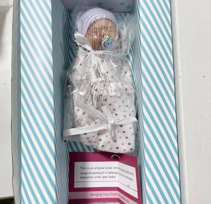 Очень реалистичная Реборн малышка