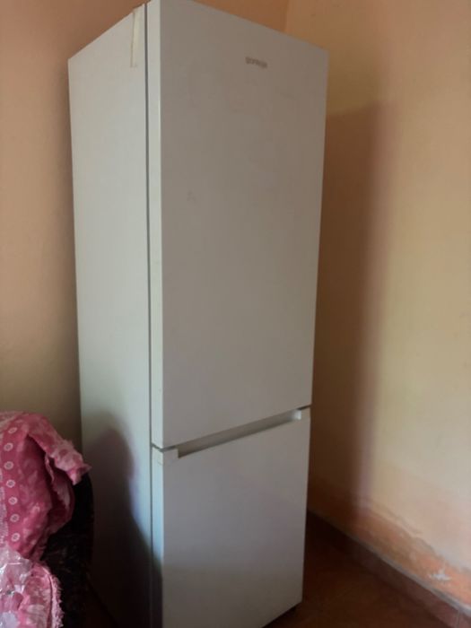 Vând frigider cu ladă