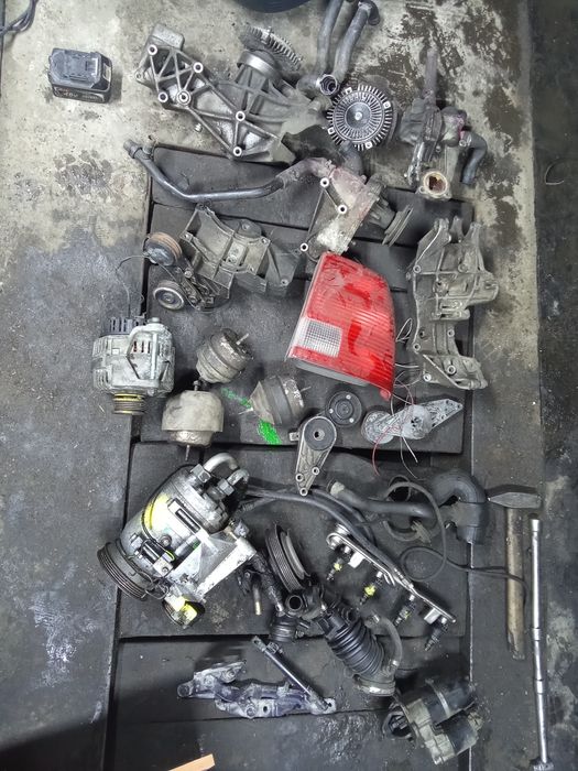 Продам запчасти на пассат б5