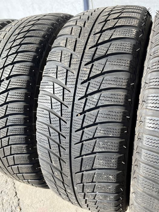 4 бр. зимни гуми 215/60/16 Bridgestone DOT 4516 5-5,5 mm