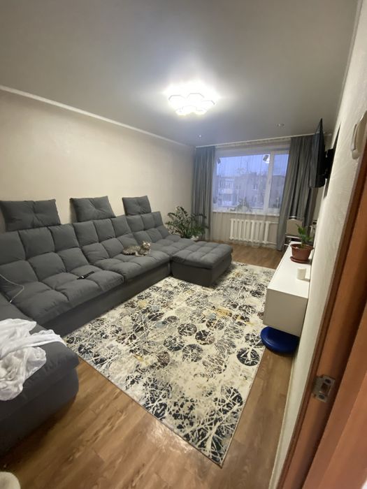 Продам диван модульный новый