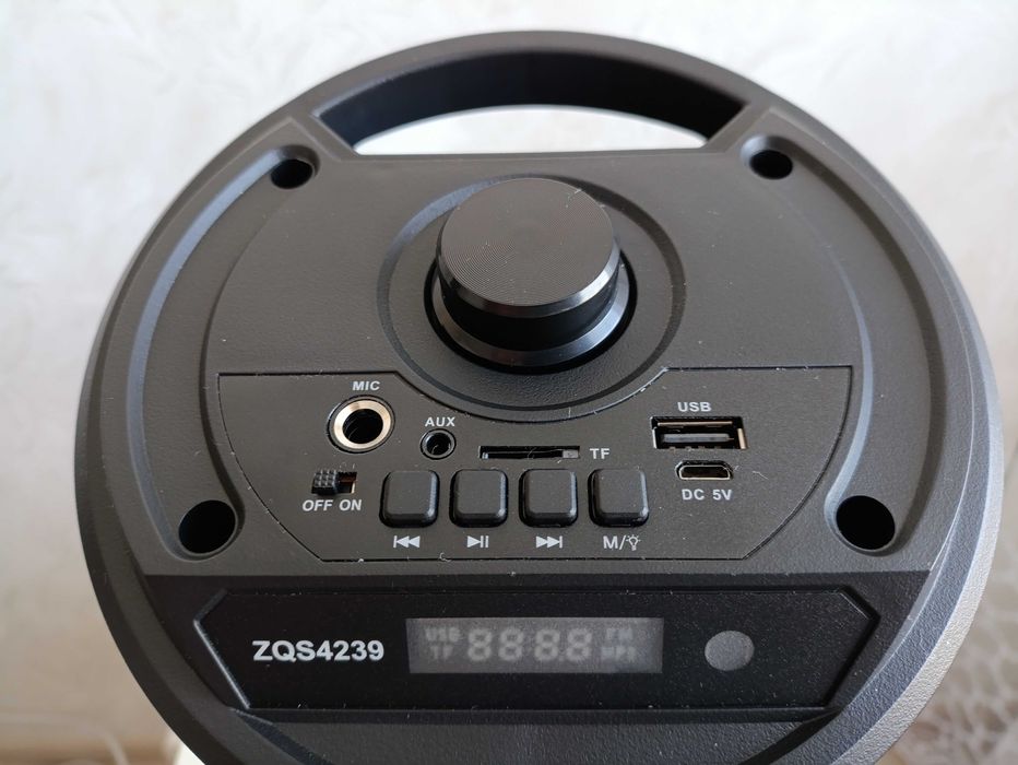 Колонка Bluetooth с микрофоном