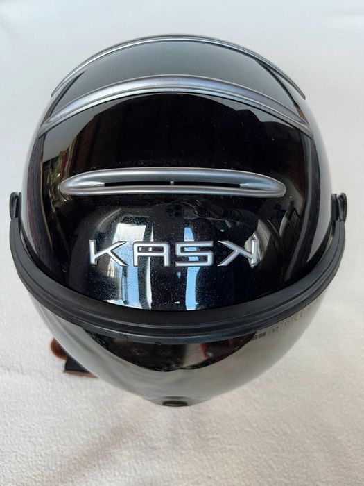 Casca de ski cu vizor marca KASK Italia