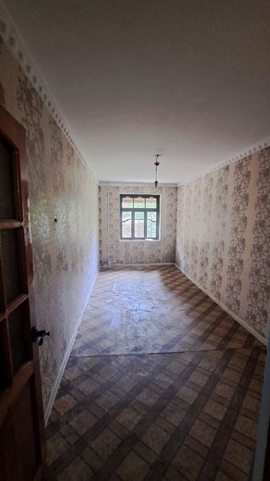 Продается 2х комнатная квартира 1 этаж  35000 уе.