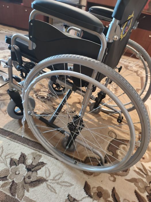 Инвалидная коляска прогулочная