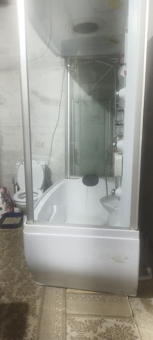 Продам душевую кабинку