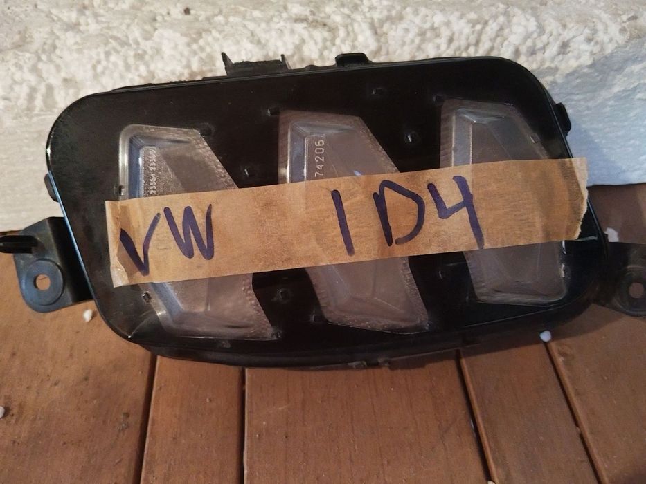 Оригинален стоп халоген за vw id4 id5