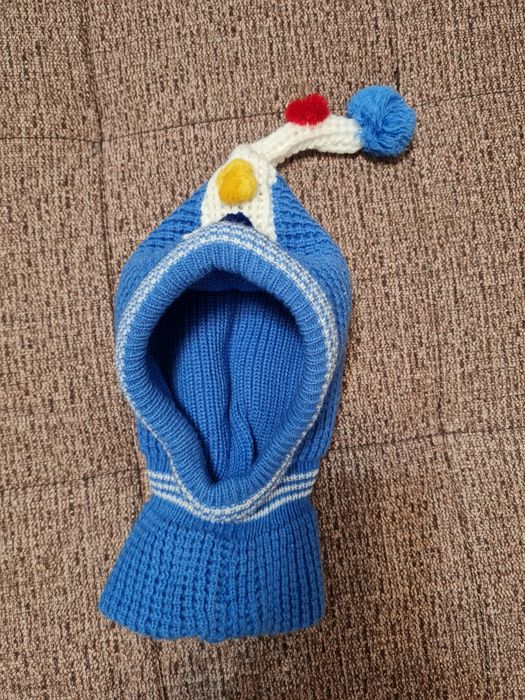 Продам новые шапки.