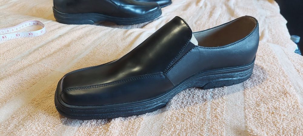 Pantofi bărbătești