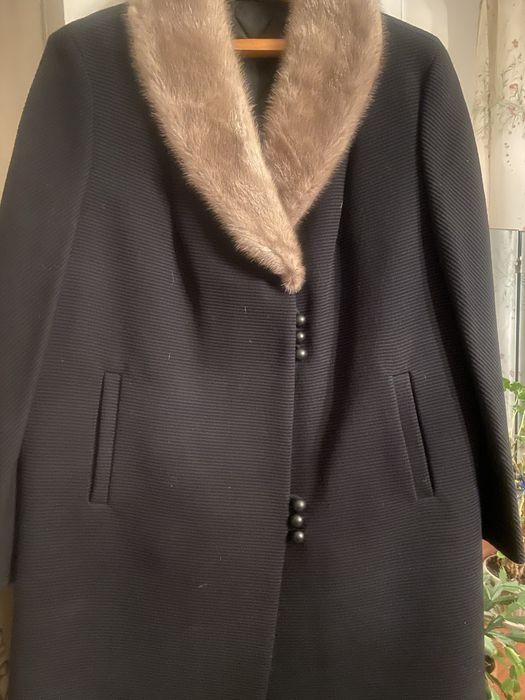 Зимнее пальто производство Бельгия, р. 52