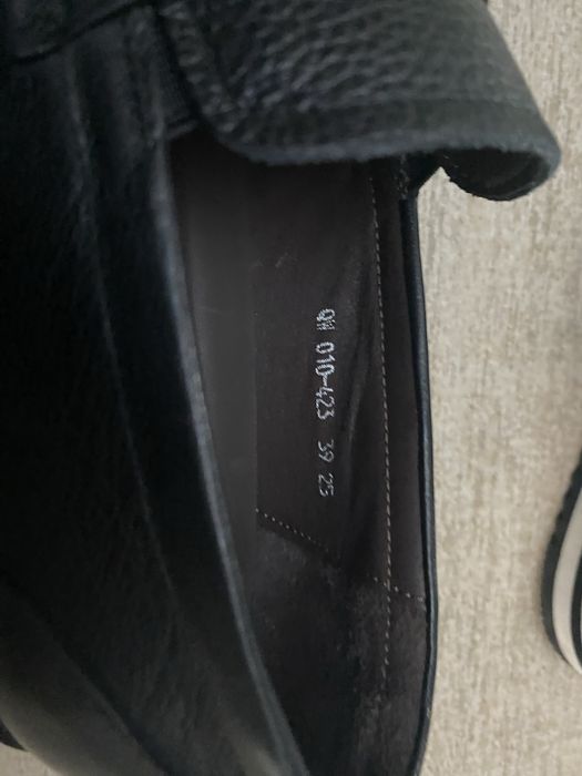 Продам туфли 38-39р новые