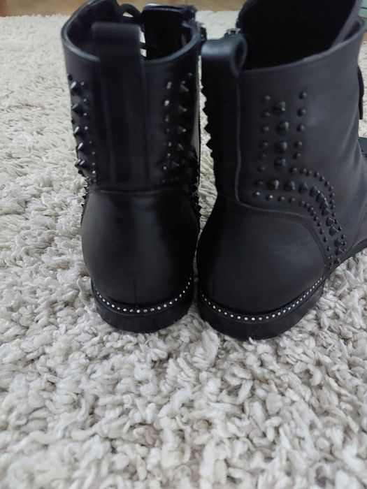 Дамски боти на Aquamarine. 40 номер.