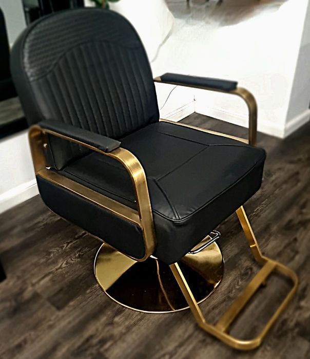 "Scaune de coafor noi – confort și stil pentru salonul tău!"