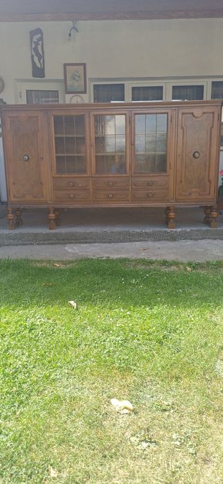 Vînd servandă stare bună