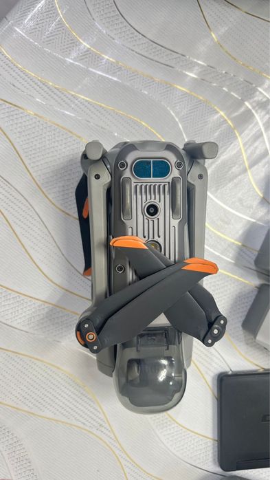 Продам дрон Dji Air2S