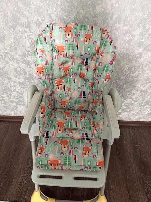 Стульчик для кормления chicco