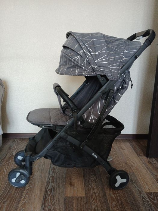 Детская коляска в отличном состоянии